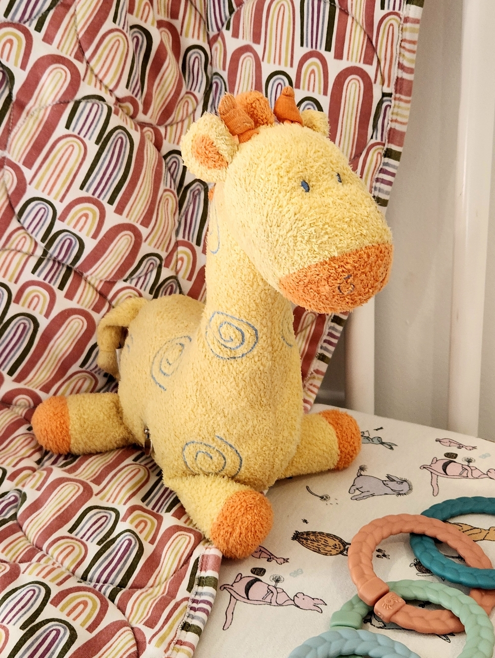 2015-17 Carter's Child of Mine Musical Plush Giraffe Brahm's Lullaby Lovie